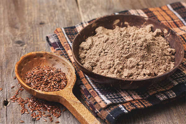 Benefits and Harms of Flax Flour
