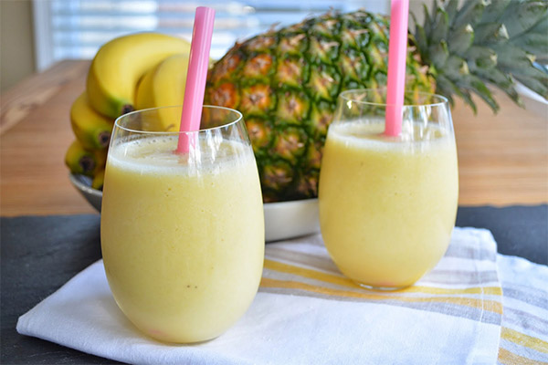Alcoholic Cocktails with Pineapple Juice