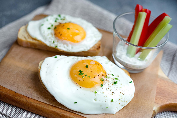 What are the benefits of fried eggs