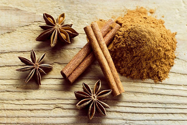 The benefits and harms of cinnamon