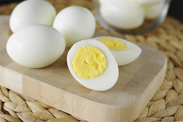 The benefits and harms of boiled eggs