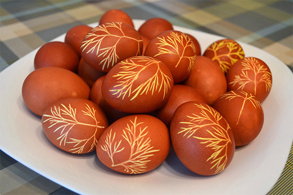 How to dye eggs in onion husks
