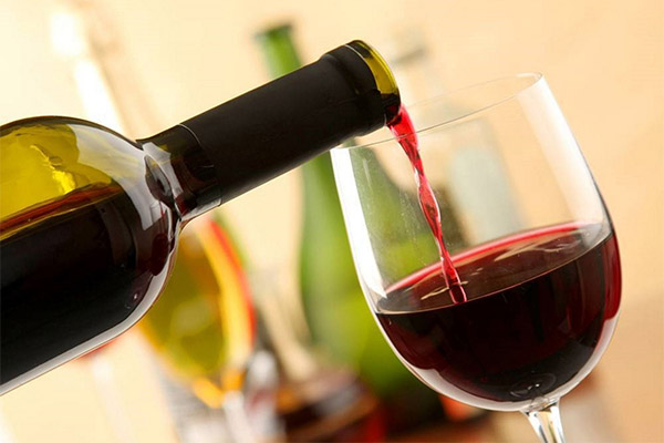 How to Drink Red Wine correctly