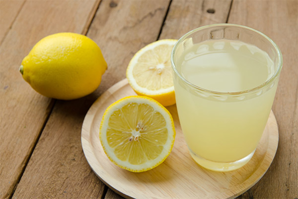 レモン果汁の効用と弊害