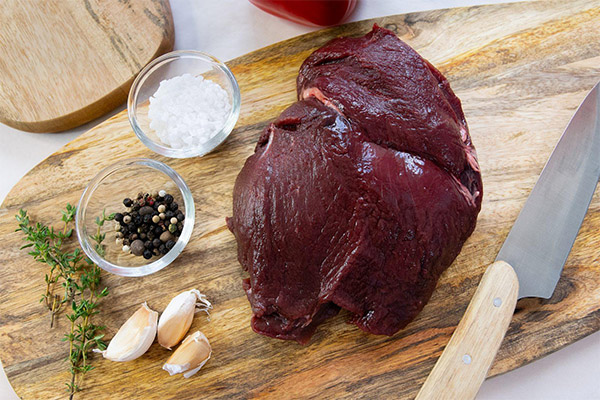 The benefits and harms of venison meat