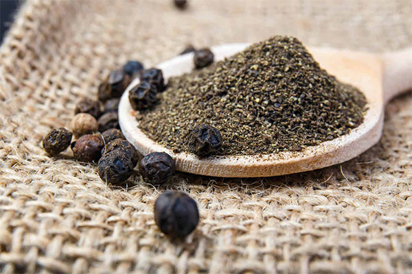 What is ground black pepper useful