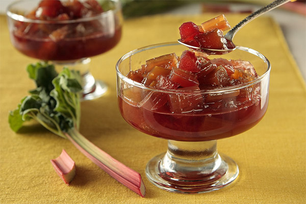 Harm and contraindications of rhubarb jam