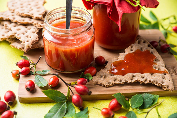 How to cook rosehip jam