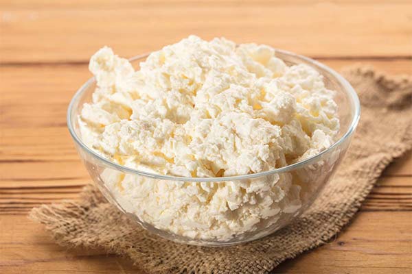 The benefits of cottage cheese when breastfeeding