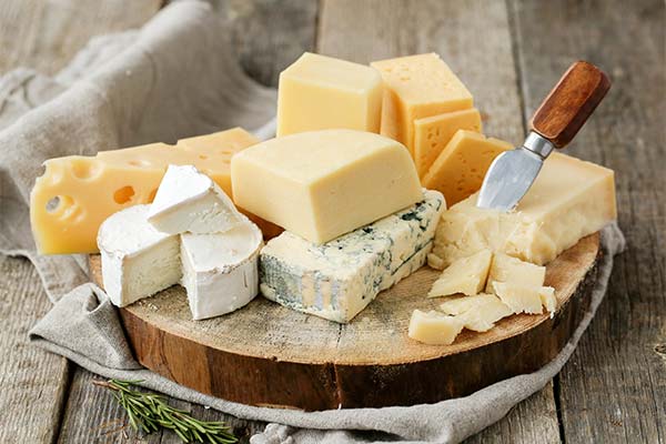 チーズは人体にどのような影響を与えるのか