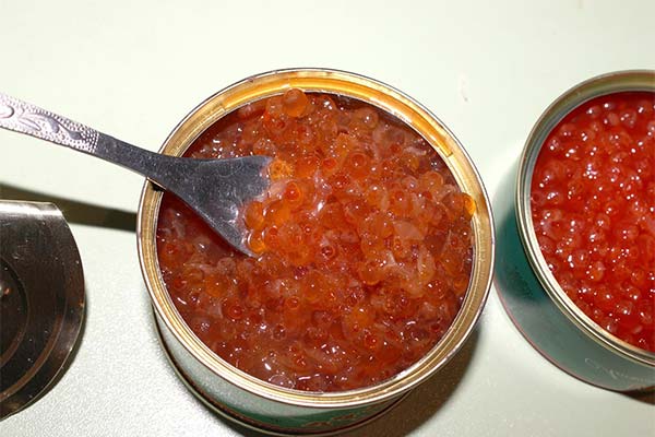 Signs of spoiled red caviar