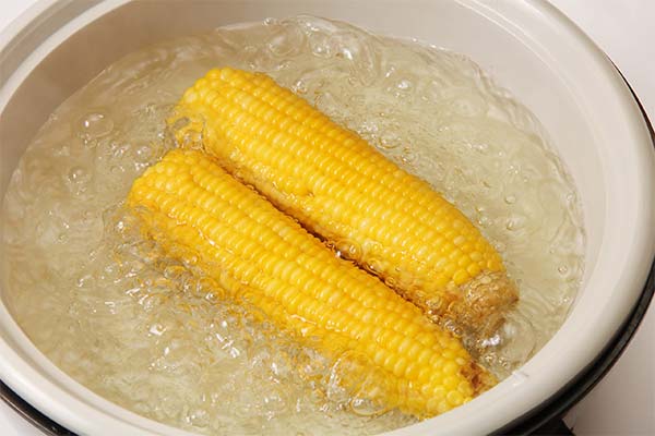 How long to boil corn