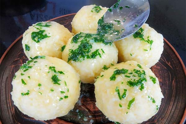 Marshmallow mashed potato dumplings
